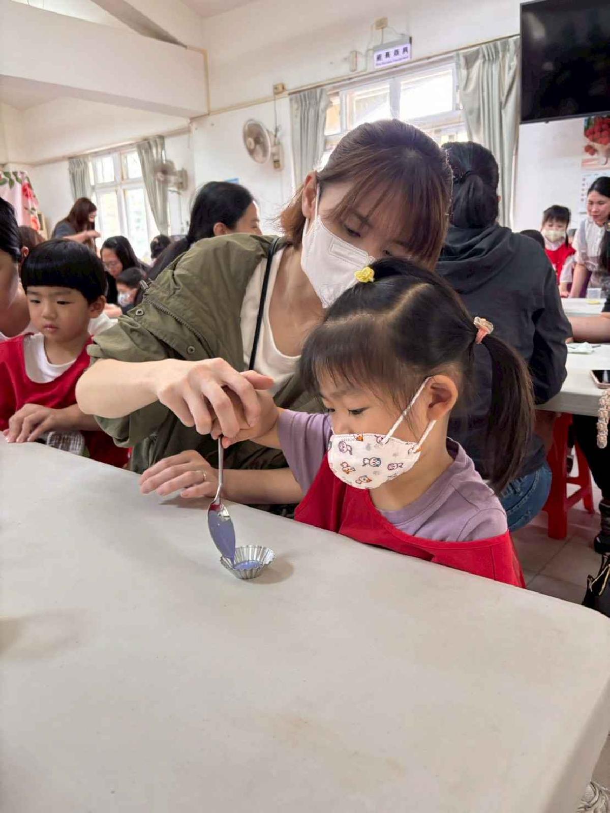 line_album_20260506母親節親子diy九層糕_260507_25
