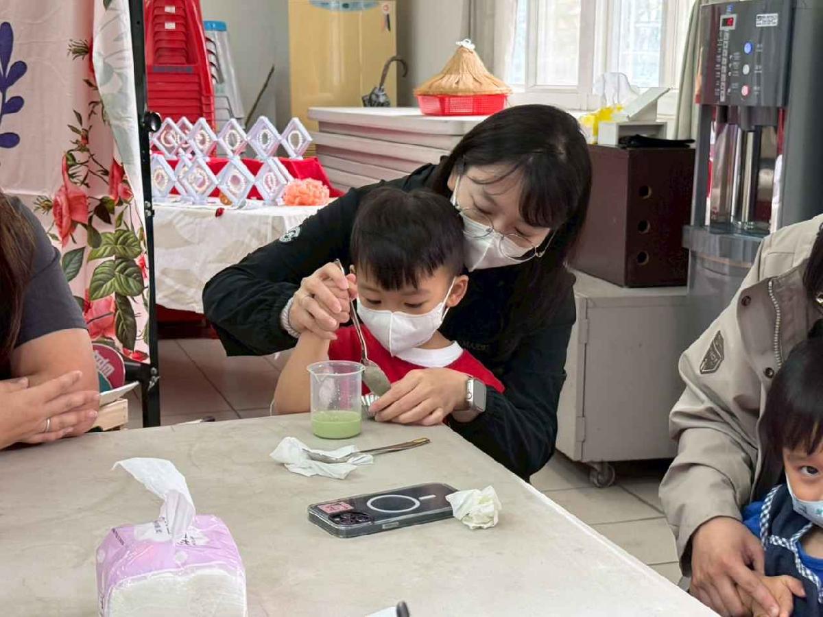 line_album_20260506母親節親子diy九層糕_260507_66