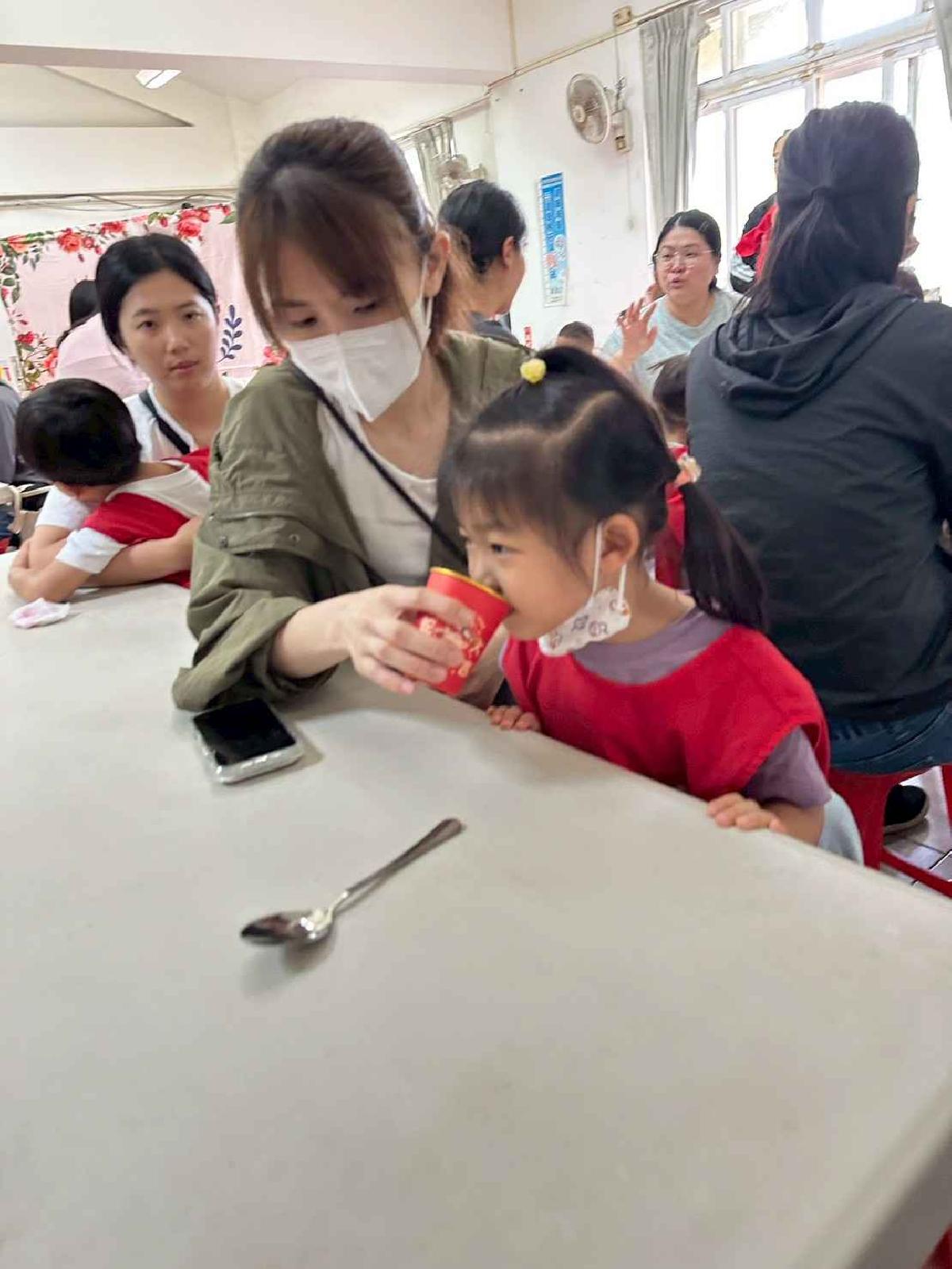 line_album_20260506母親節親子diy九層糕_260507_285