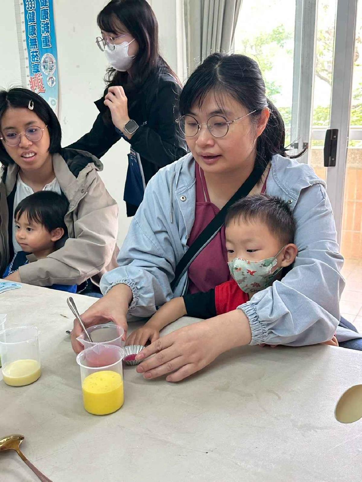 line_album_20260506母親節親子diy九層糕_260507_316