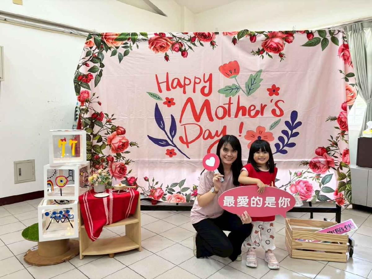 line_album_11556母親節合照_260507_16