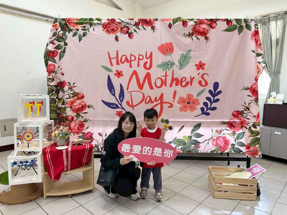 line_album_11556母親節合照_260507_3