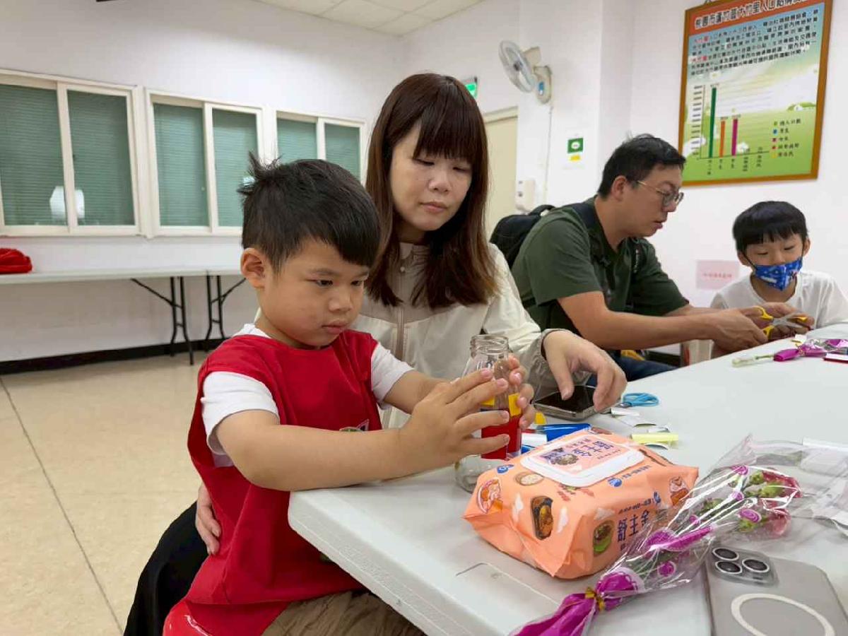 line_album_114-2母親節活動_260510_429