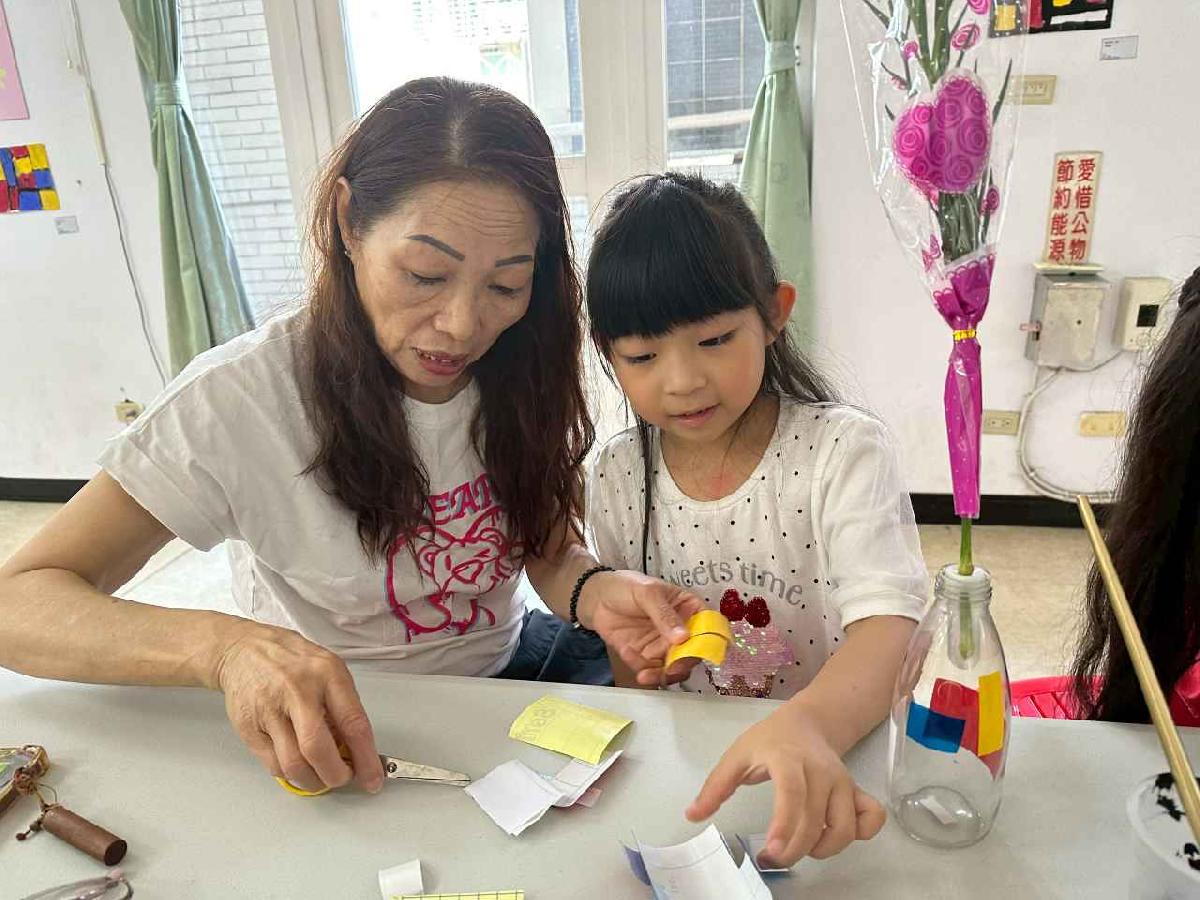 line_album_114-2母親節活動_260510_548