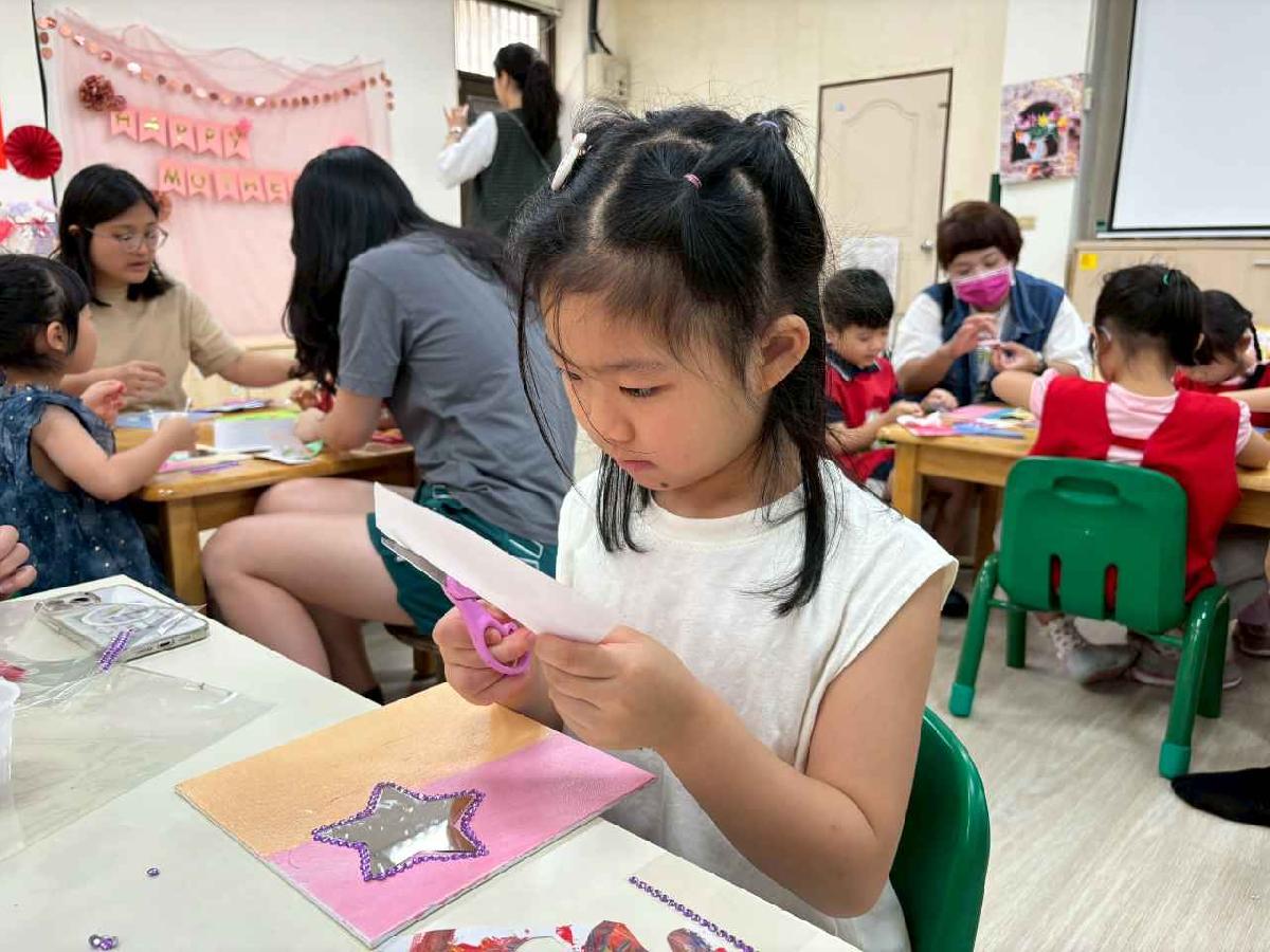 114學年度 母親節節慶活動 (96)